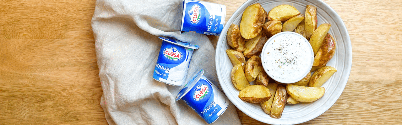 Patatas deluxe con salsa yogur natural Clesa